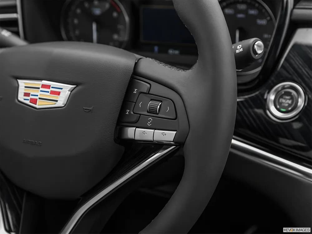 XT6