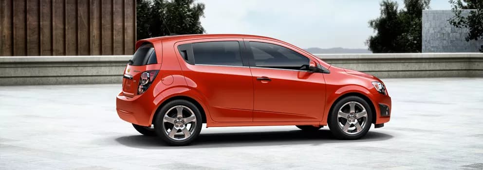 1.6L Base Hatchback (LS)