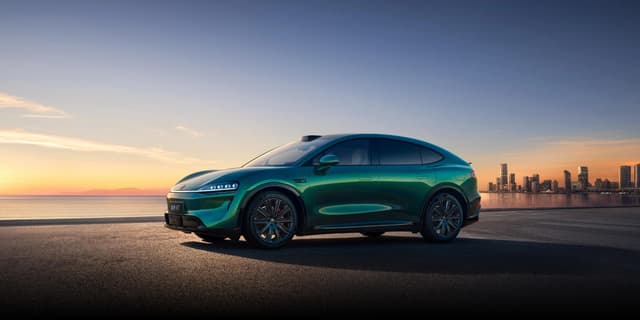 Luxeed R7 Review: Specs, Range, and Features of the Electric Coupe SUV