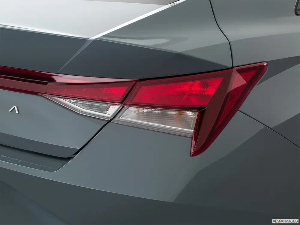 Hyundai Elantra 2025 2025