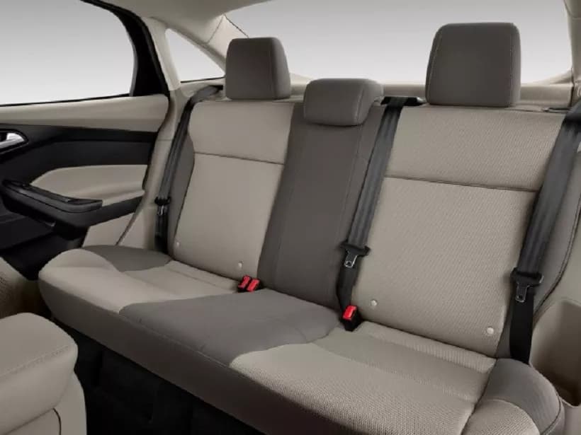 1.6L Hatchback