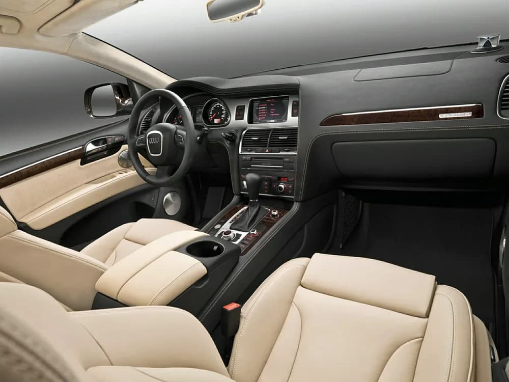 Q7