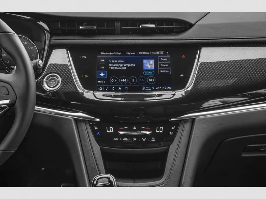 XT6