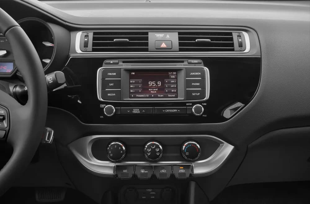 Rio Hatchback