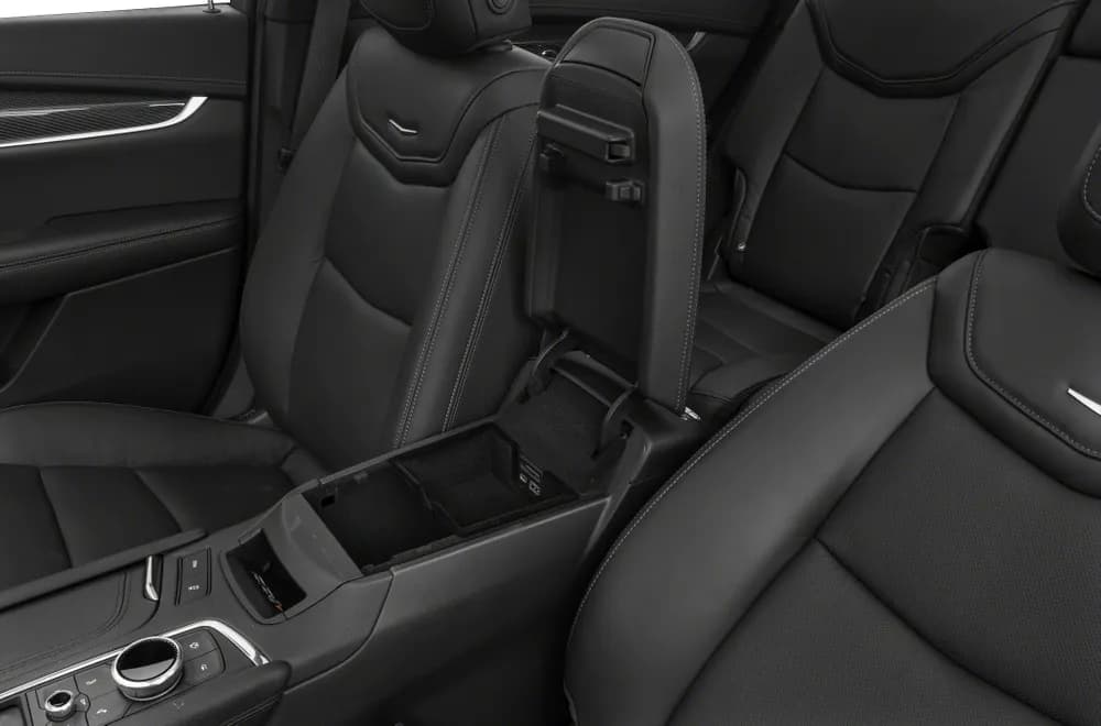 XT6