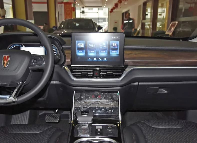 Hongqi E-HS3 2021 EV 305 hp (AWD)