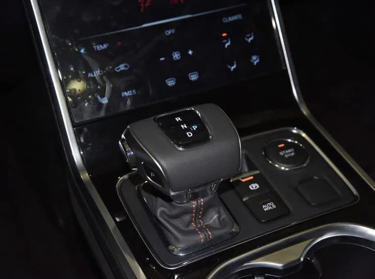 Hongqi E-HS3 2021 EV 305 hp (AWD)