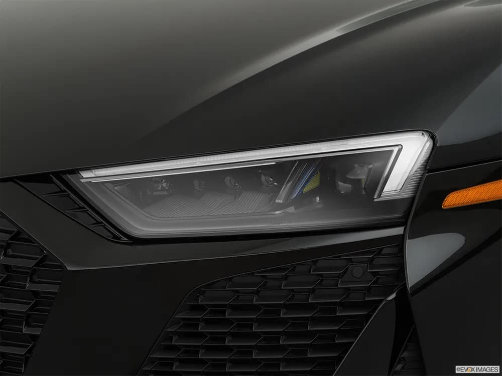 R8 Coupe