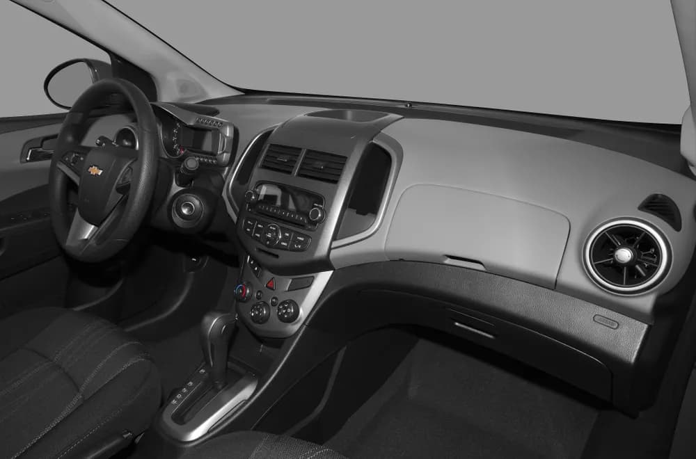 1.6L Base Hatchback (LS)