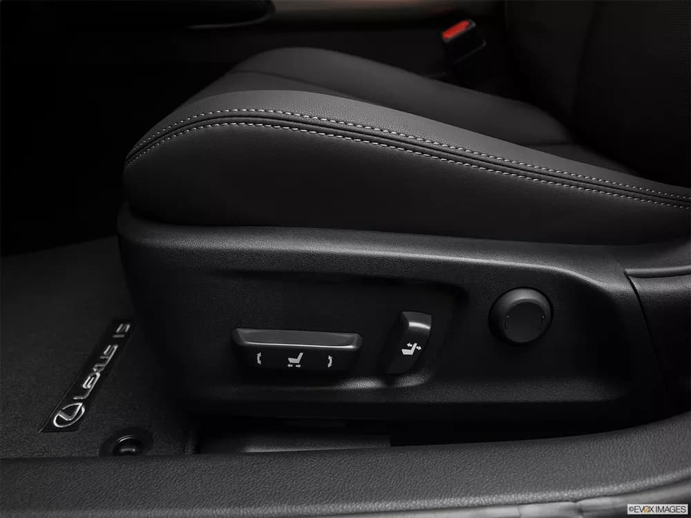 Lexus IS 2018 200t Premiere