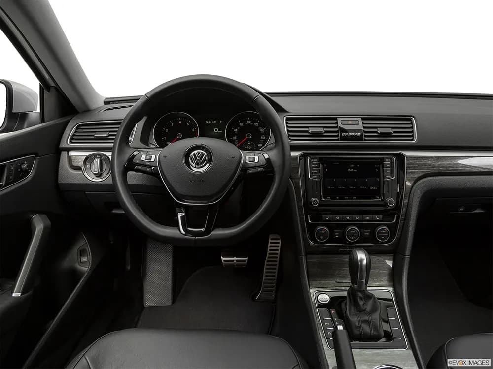 Volkswagen Passat 2018 2.5L SEL