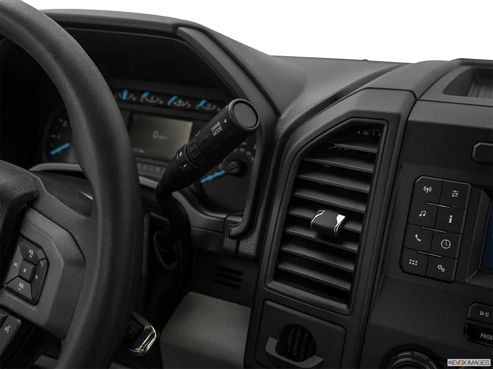 Ford F-150 2019 5.0L Regular Cab XLT