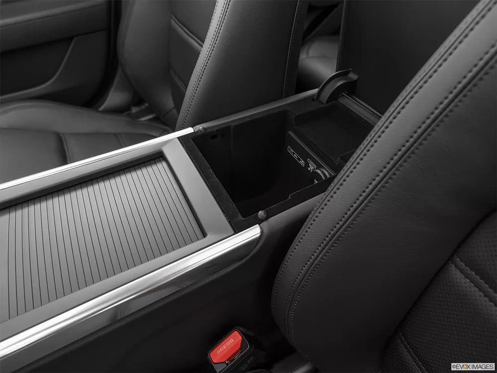 Jaguar XE 2020 2.0T R-Dynamic (250 PS)