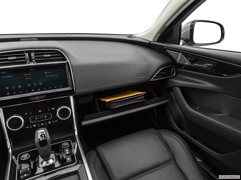 Jaguar XE 2020 2.0T R-Dynamic (250 PS)
