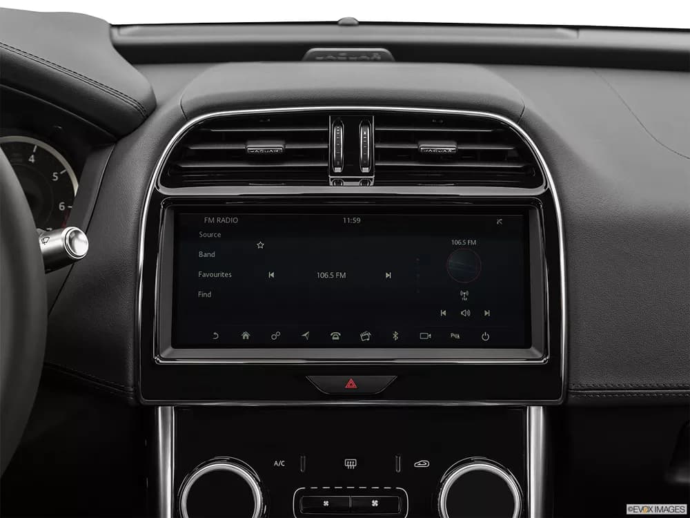 Jaguar XE 2020 2.0T R-Dynamic (250 PS)