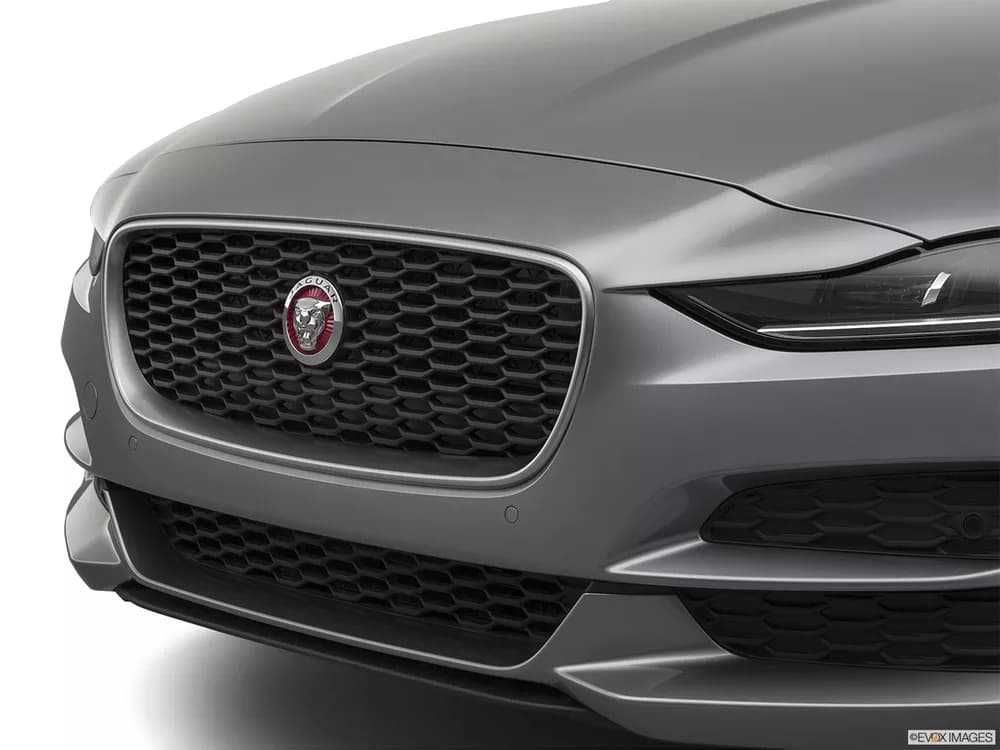 Jaguar XE 2020 2.0T R-Dynamic (250 PS)