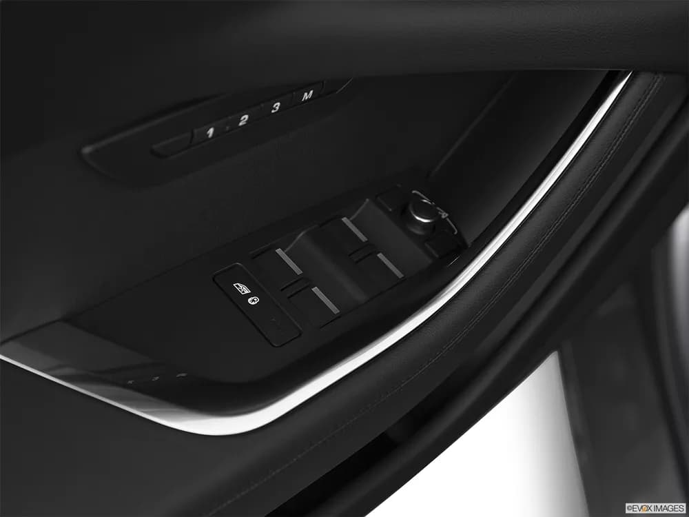 Jaguar XE 2020 2.0T R-Dynamic (250 PS)