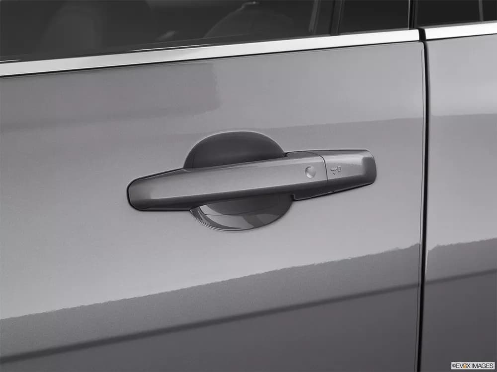Jaguar XE 2020 2.0T R-Dynamic (250 PS)