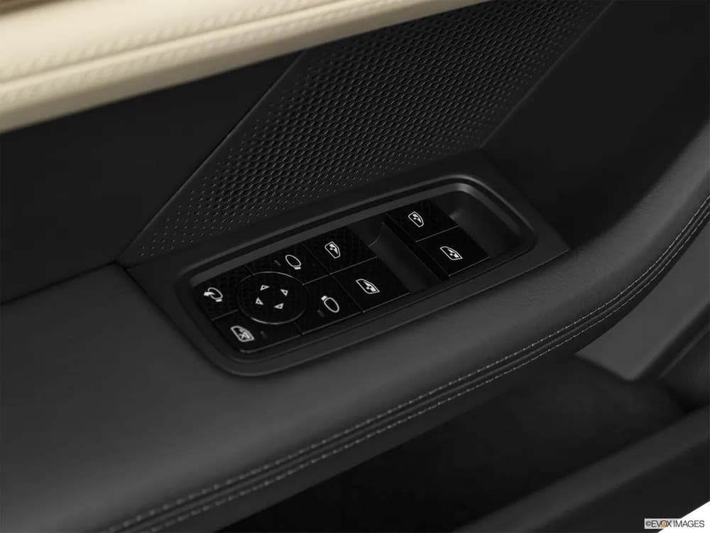 Porsche Taycan 2021 Turbo