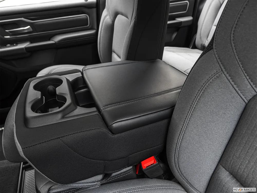 RAM 1500 2021 5.7L Big Horn (Regular Cab)