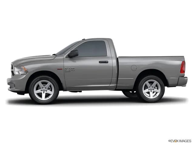 RAM 1500 Classic 2022 5.7L Express (Regular Cab)