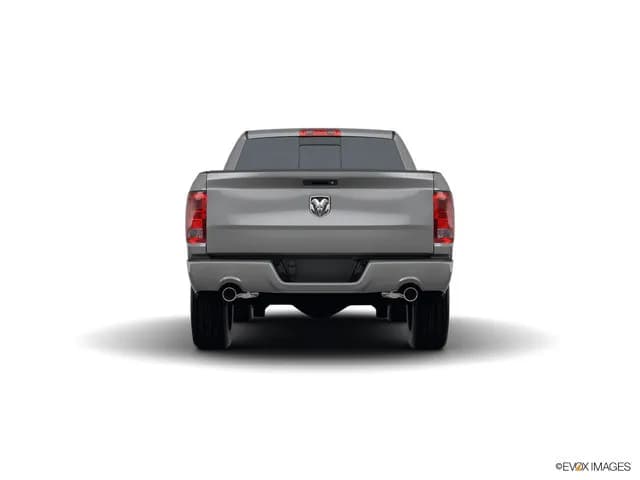 RAM 1500 Classic 2022 5.7L Express (Regular Cab)