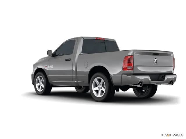 RAM 1500 Classic 2022 5.7L Express (Regular Cab)