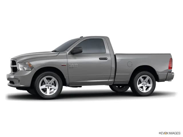 RAM 1500 Classic 2022 5.7L Express (Regular Cab)