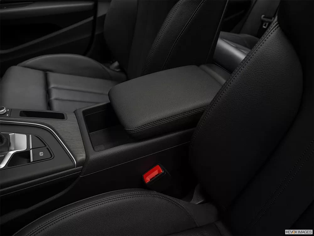 Audi A4 2018 45 TFSI quattro Design (252 HP)