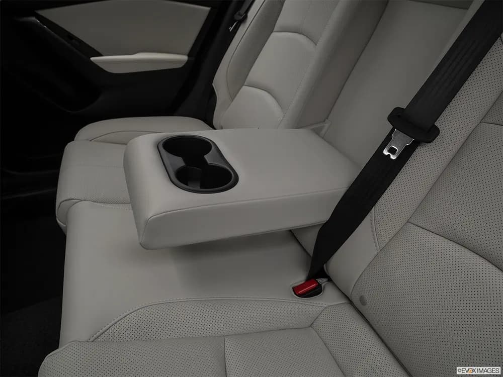2.0L Luxury Plus