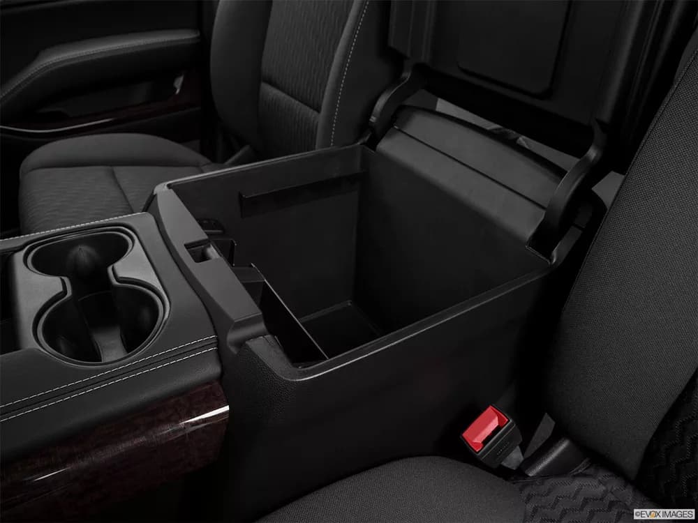 GMC Yukon 2018 5.3L SLE (2WD)