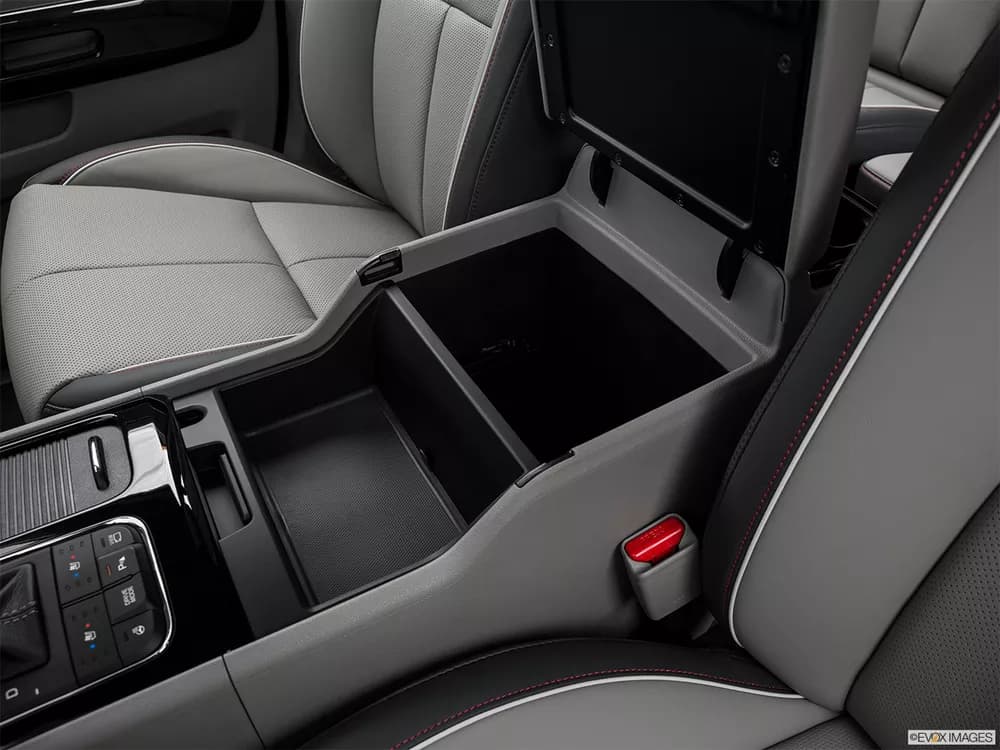 Kia Carnival 2018 3.3L Top
