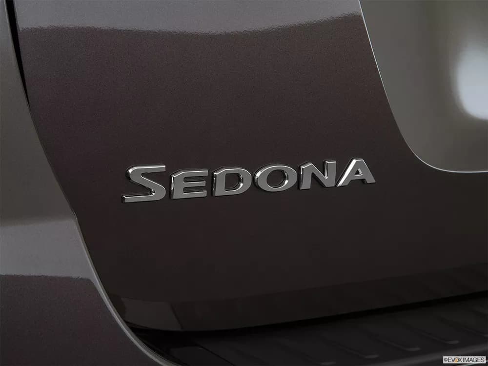 Kia Carnival 2018 3.3L Top