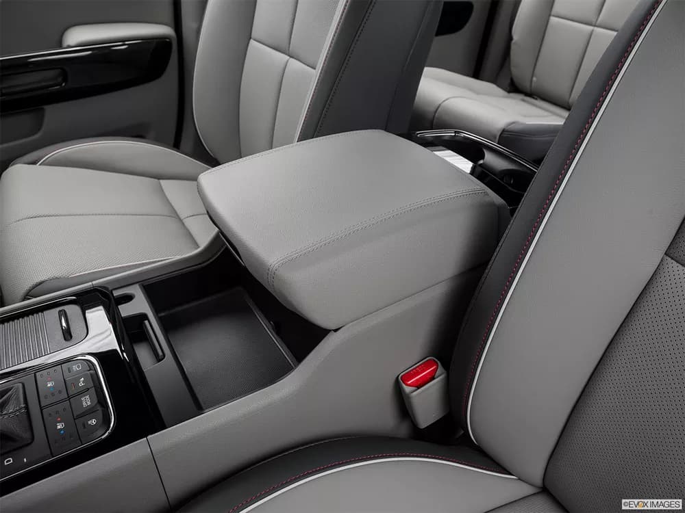 Kia Carnival 2018 3.3L Top