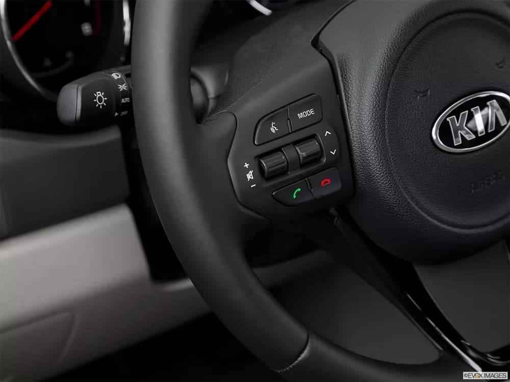 Kia Carnival 2018 3.3L Top