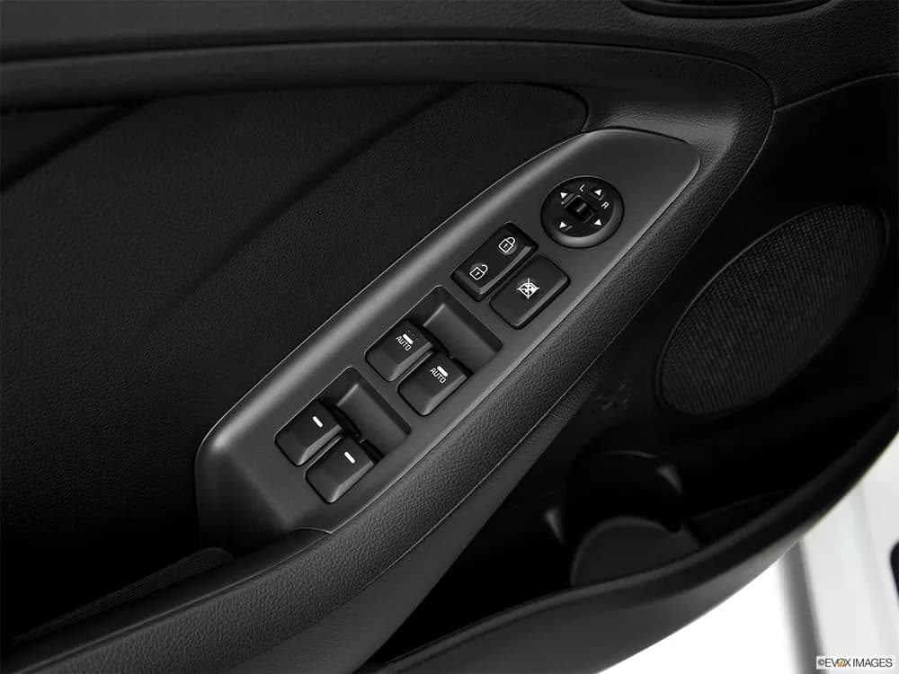 Kia Cerato Hatchback 2018 1.6L Base