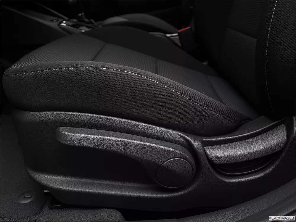 Kia Cerato Hatchback 2018 1.6L Base