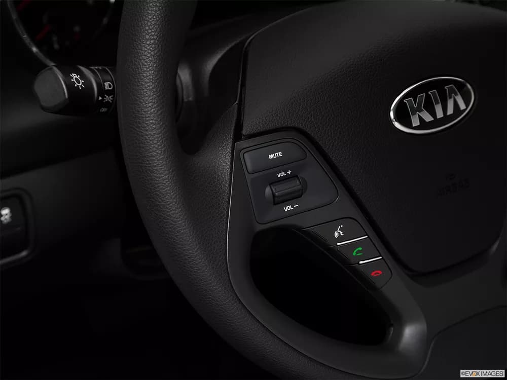Kia Cerato Hatchback 2018 1.6L Base