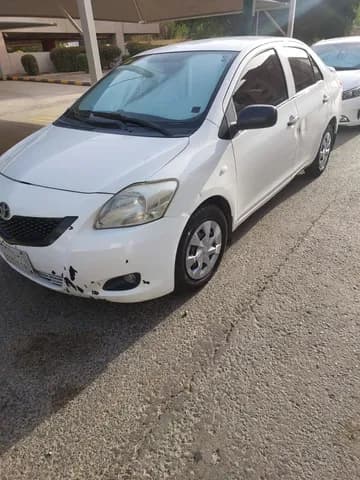 Used Toyota Yaris 2011