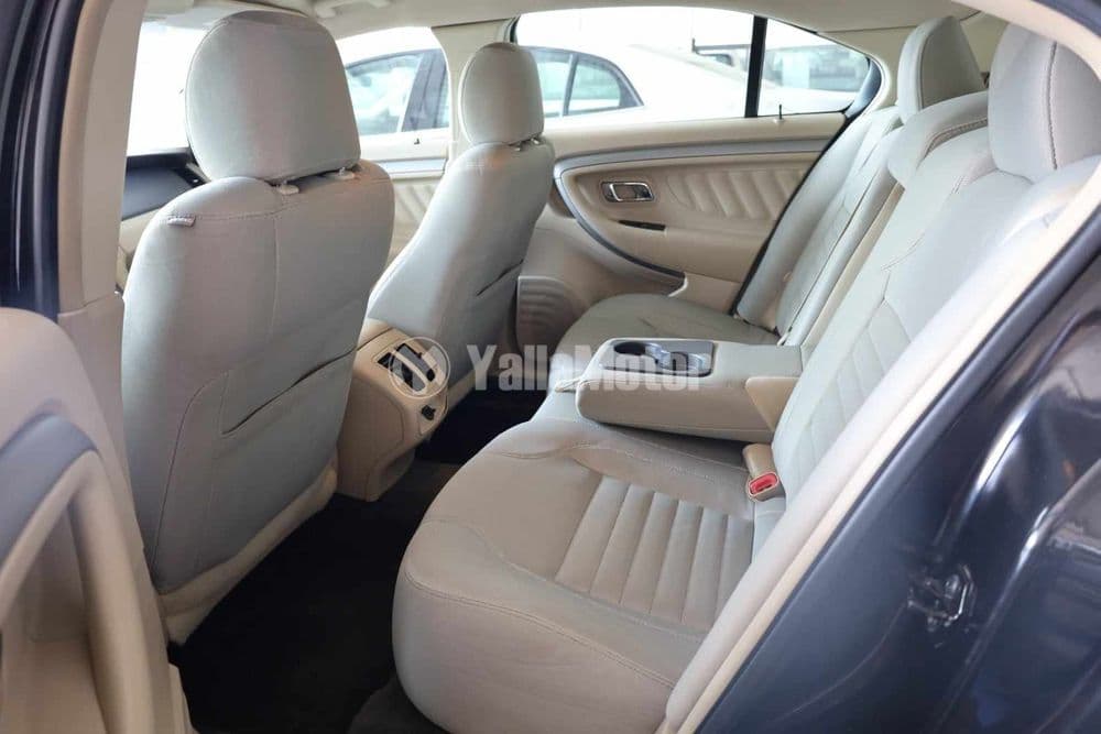 Used Ford Taurus 2013