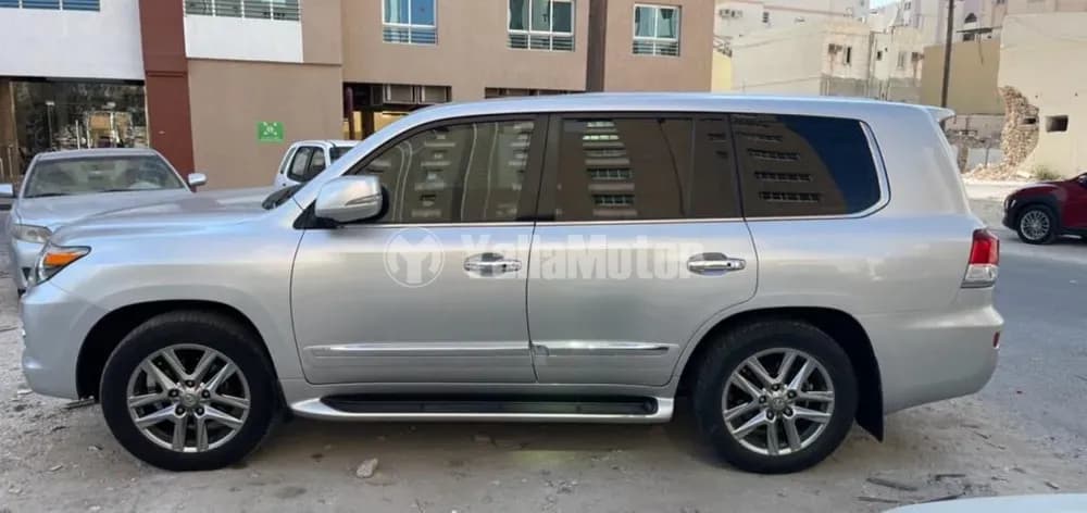 Used Lexus LX 570 2013