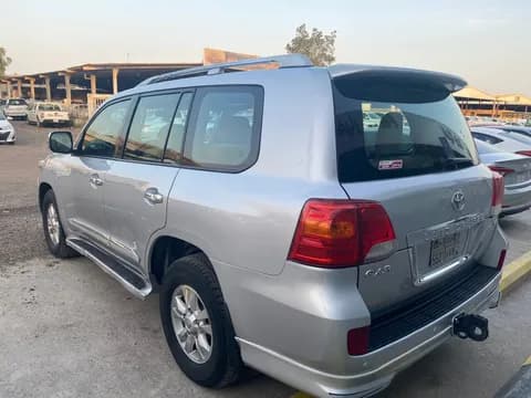 Used Toyota Land Cruiser 2010