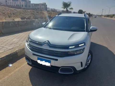 سيتروين C5 Aircross 1.6T Live 2021 مستعملة سيتروين C5 Aircross 1.6T Live 2021 مستعملة used_cars.forSale