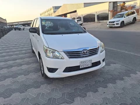 Used Toyota Innova 2015
