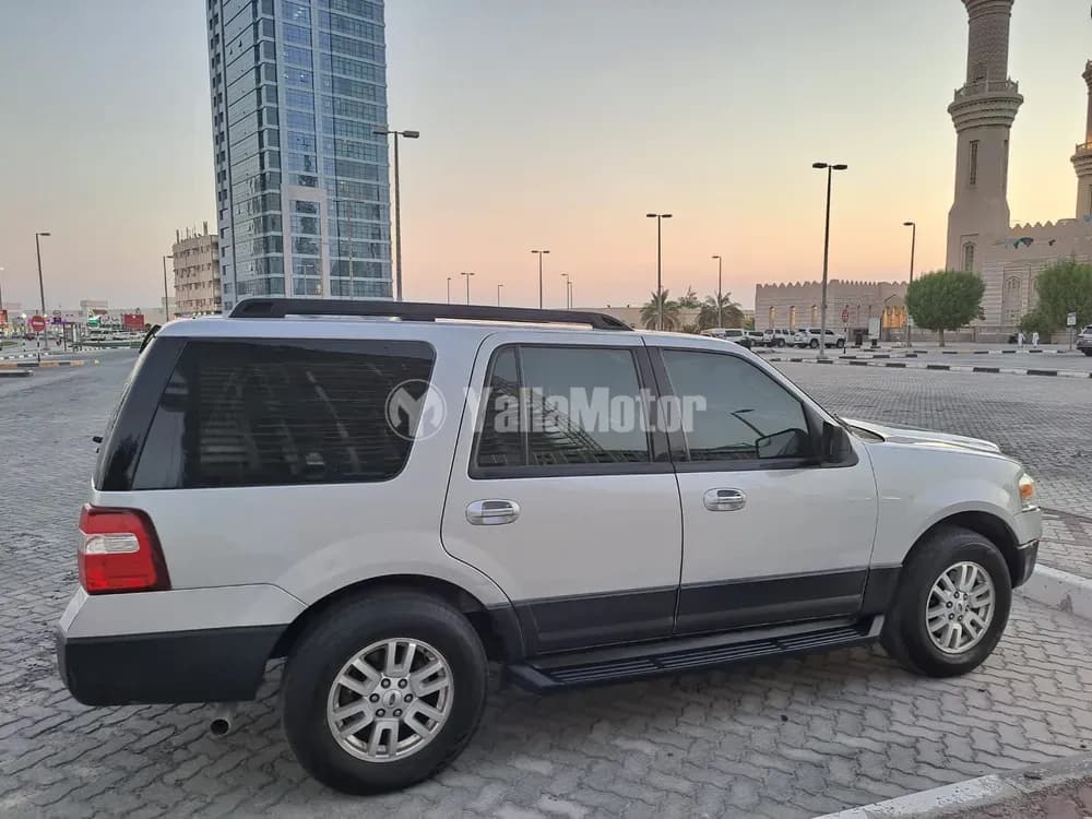 Used Ford Expedition 5.4L XLT 2013