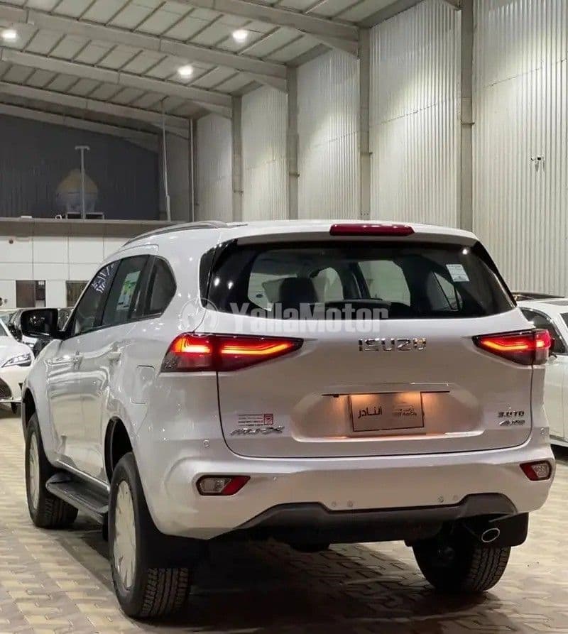 New Isuzu MUX 2024