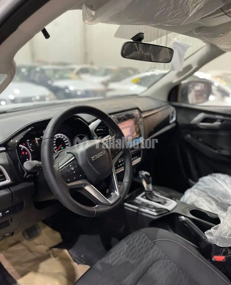 New Isuzu D-MAX 2024