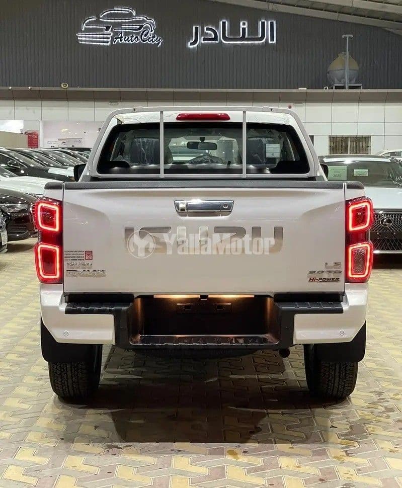 New Isuzu D-MAX 2024