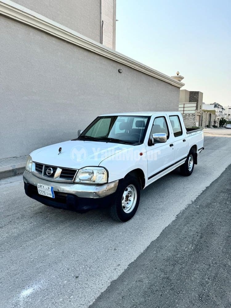 Used Nissan Pickup 2015