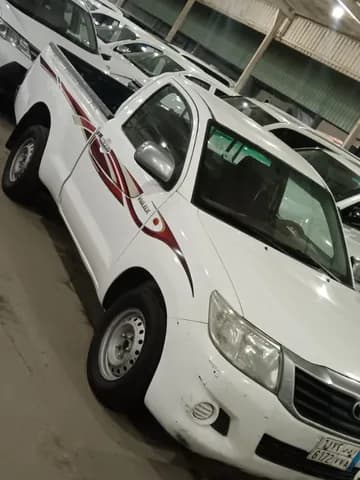 Used Toyota Hilux 2015